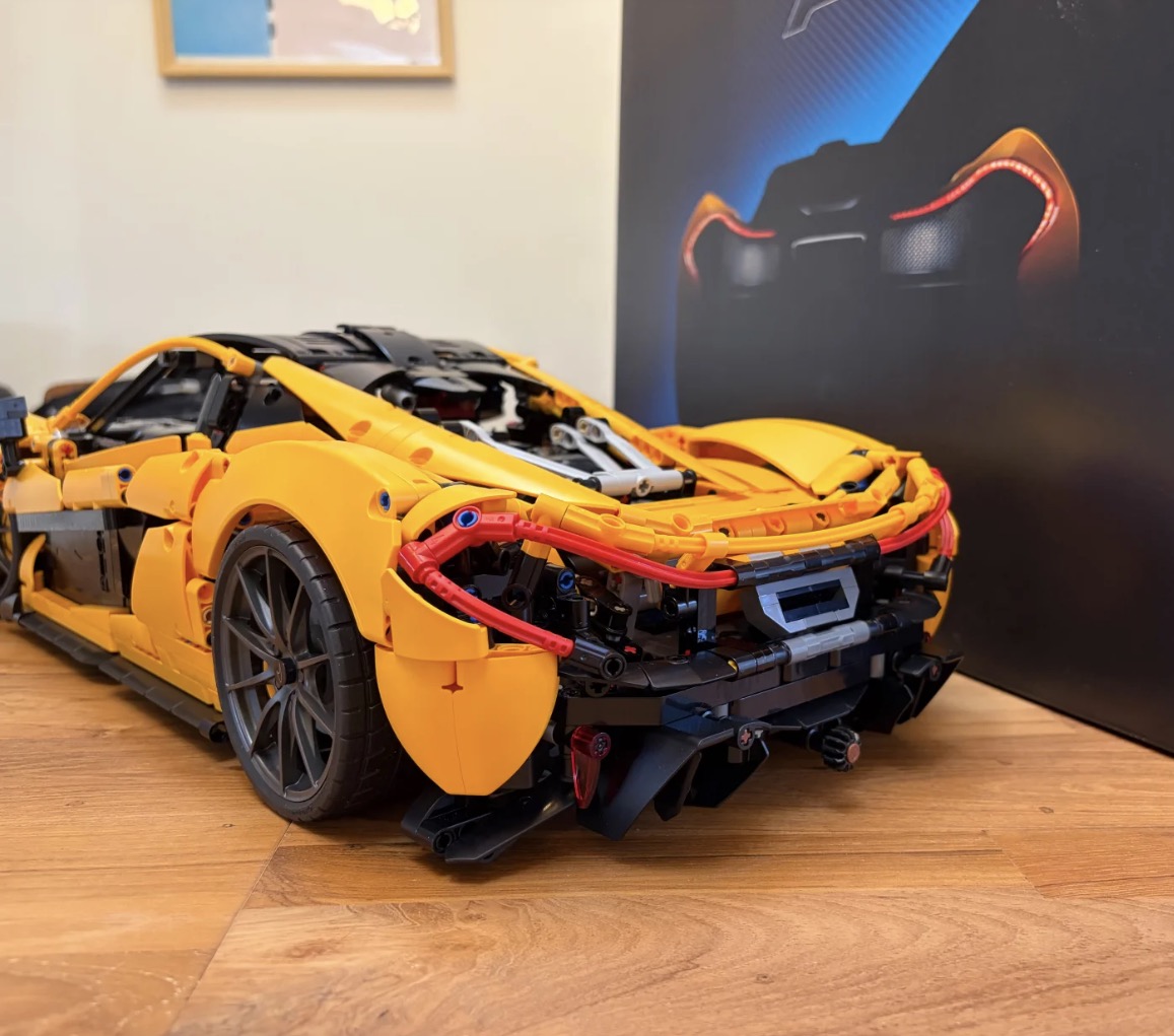 LEGO Technic McLaren 42172 - 4
